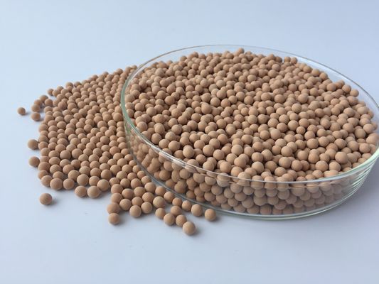 Kalite  3 - 5mm 4A Molecular Sieve Desiccant Granular With High Crush Strength fabrika